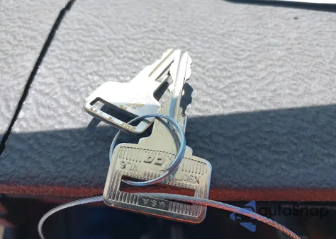 1984 Volvo 244 Dl/Gl z USA, uszkodzony, nr VIN YV1AX8840E1045991